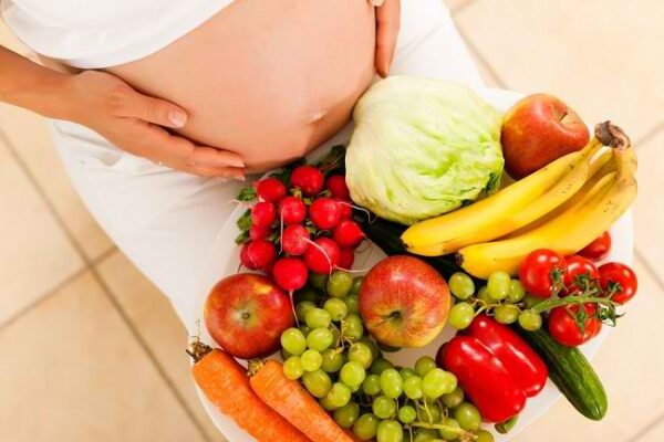 Tips Pemenuhan Nutrisi Pada Ibu Hamil yang Bekerja