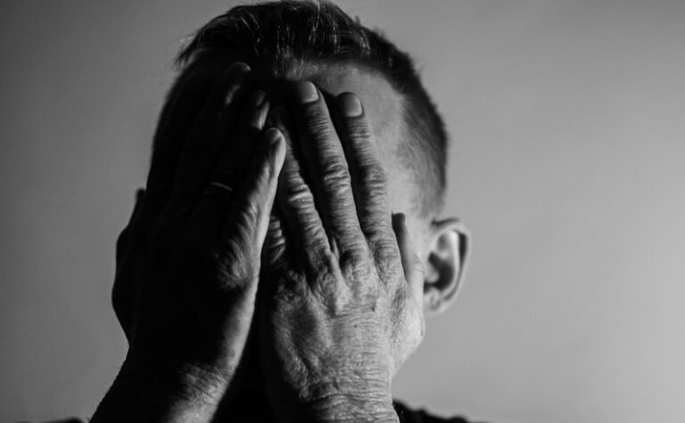4 Macam Gangguan Mental Beserta Penyebab dan Cara Mengatasi